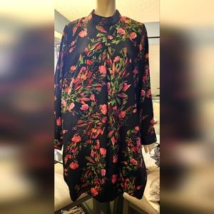 Eva Mendes New York and Company Plus size Floral silk Kimono style dress